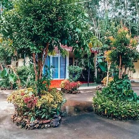 Song Pee Nong Resort Phattalung Phatthalung Esterno foto
